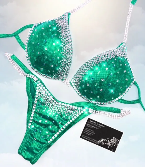 Outlined underwire competition bikini