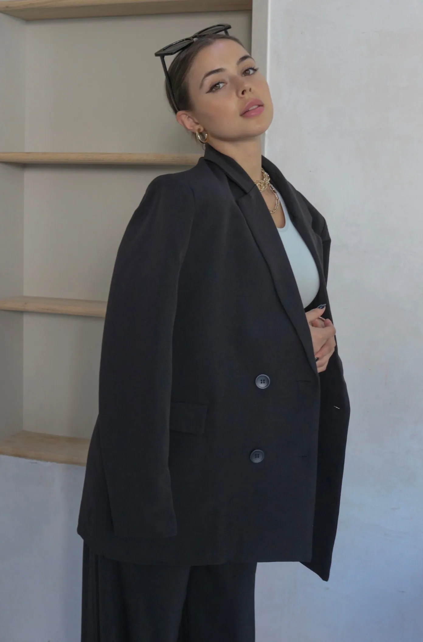 'Rhodes' Woven Oversized Double Breasted Blazer in Black