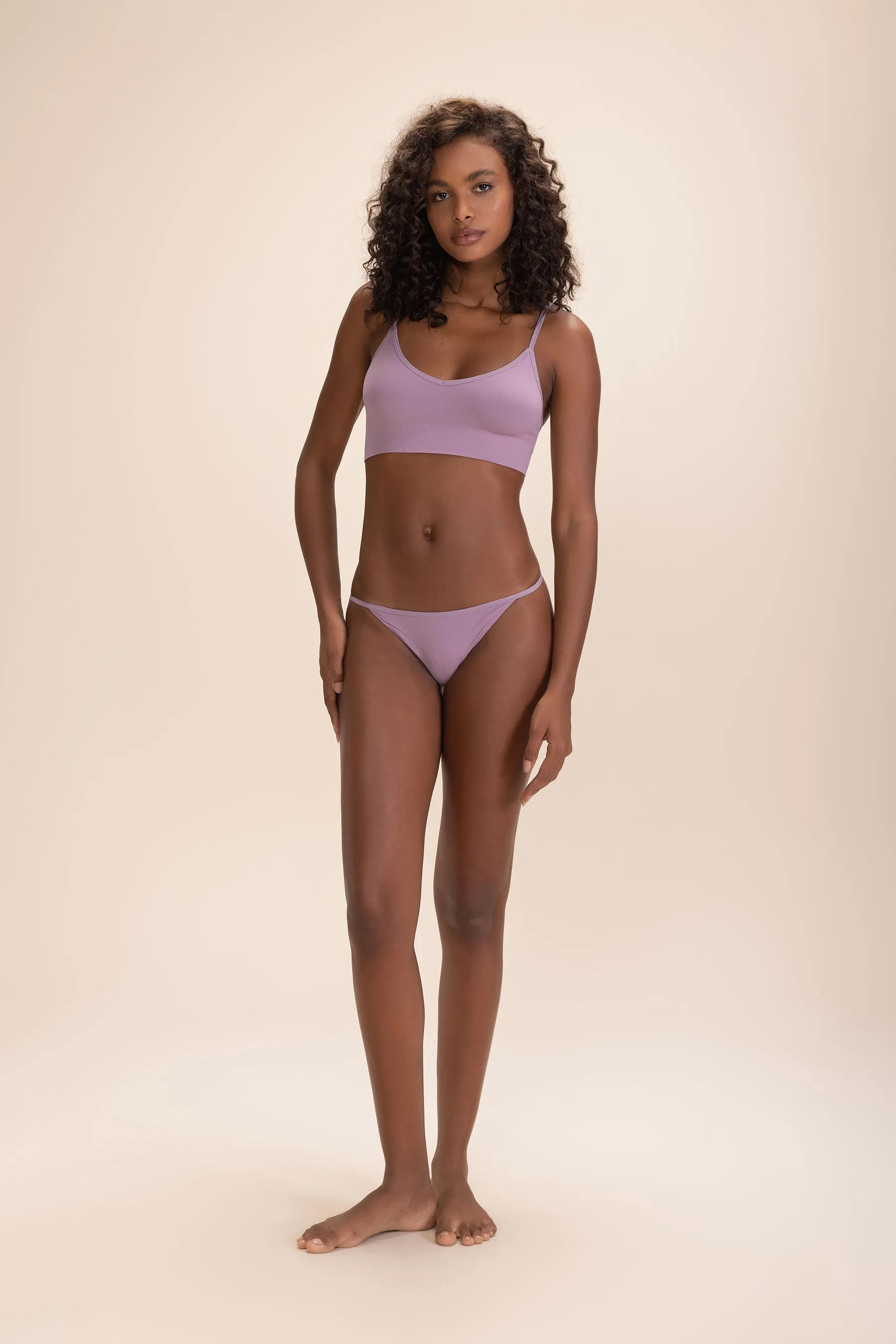 Seamless Curve Sports Bra