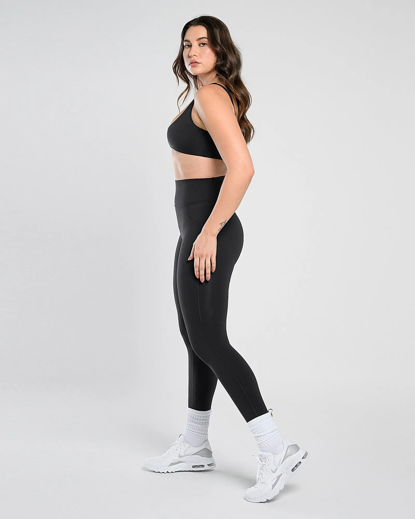 Ultimate Contour Bra & 8-in-1 Happy Butt Solution Leggings Set
